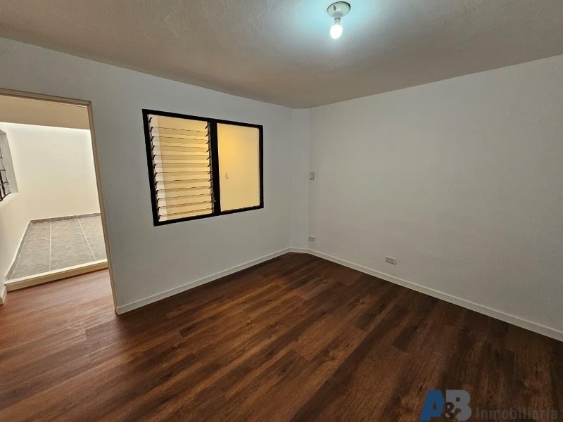 Casa en arriendo en Manila, Medellín · foto 8 de 24