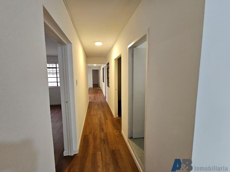Casa en arriendo en Manila, Medellín · foto 9 de 24