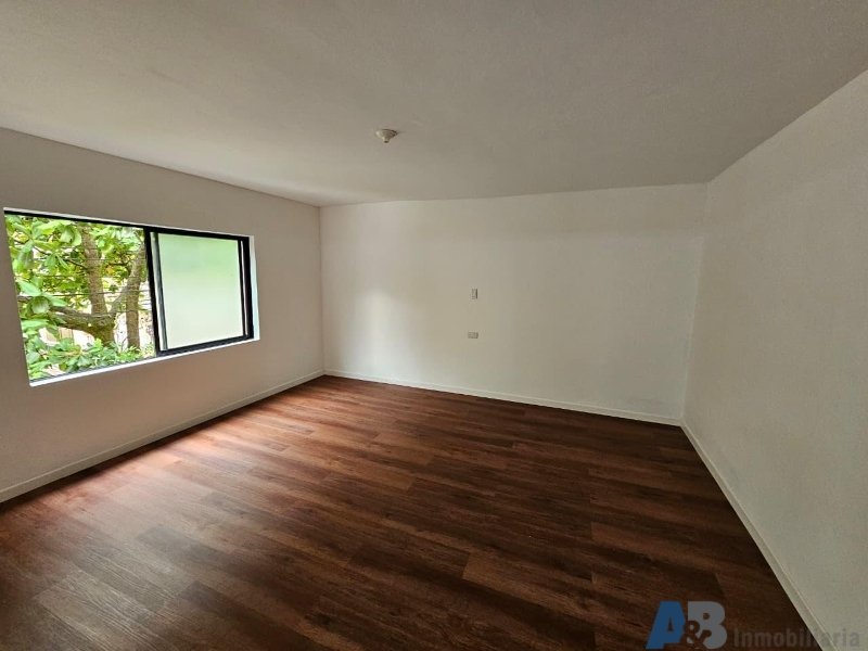 Casa en arriendo en Manila, Medellín · foto 11 de 24