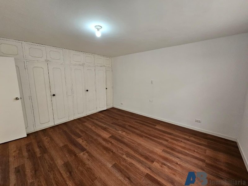 Casa en arriendo en Manila, Medellín · foto 13 de 24