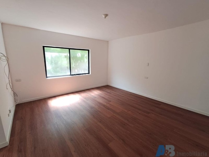 Casa en arriendo en Manila, Medellín · foto 15 de 24