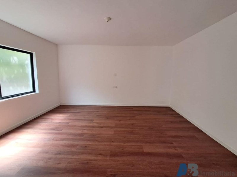 Casa en arriendo en Manila, Medellín · foto 16 de 24
