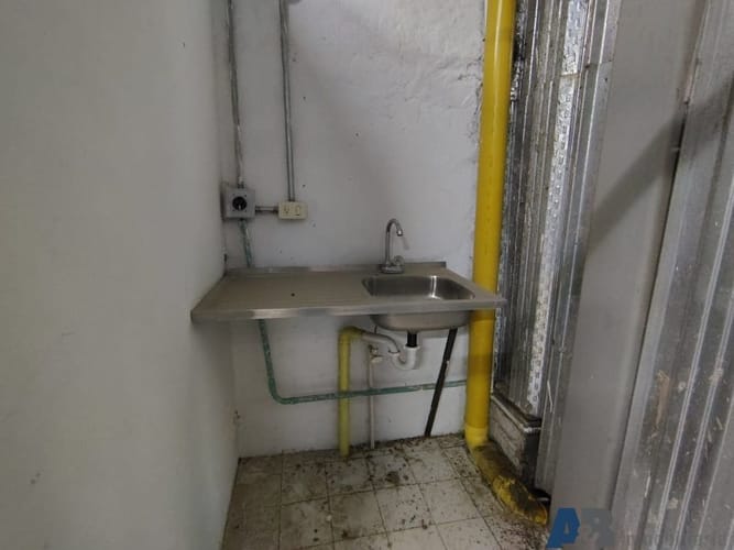 Bodega en arriendo en Las Palmas, Medellín, 400 m² · foto 14 de 18