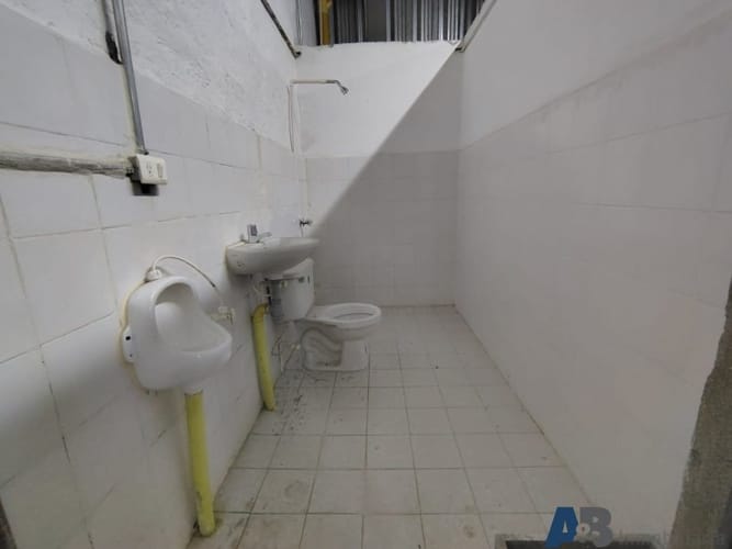 Bodega en arriendo en Las Palmas, Medellín, 400 m² · foto 16 de 18