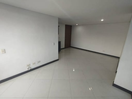 Apartamento de 2 alcobas en arriendo en La Ferreria, Medellín, 68 m² · foto 6 de 16