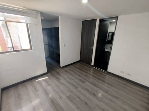 Apartamento de 2 alcobas en arriendo en La Ferreria, Medellín, 68 m² · foto 8 de 16
