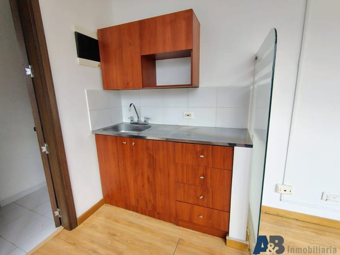 Oficina en arriendo en El Poblado, Medellín, 54 m² · foto 10 de 10