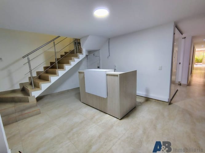 Local en arriendo en Castropol, Medellín, 190 m² · foto 3 de 20