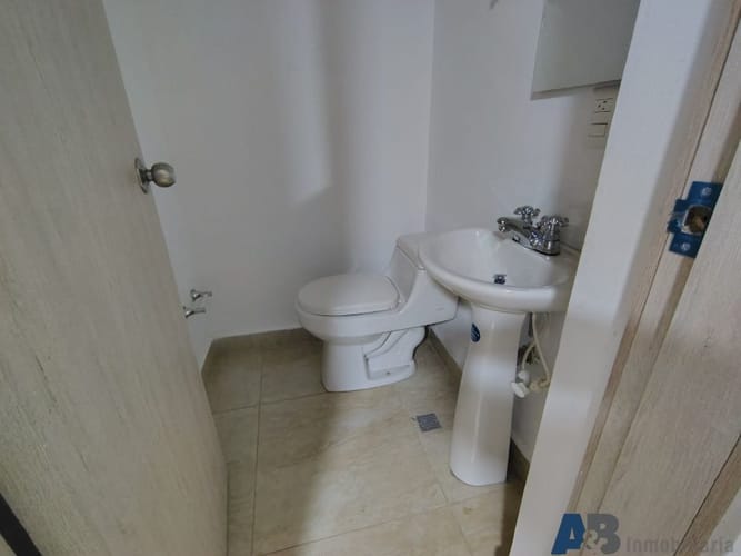 Local en arriendo en Castropol, Medellín, 190 m² · foto 17 de 20
