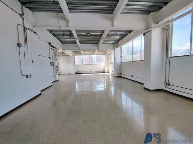 Bodega en arriendo en Colombia, Medellín, 175 m² · foto 9 de 13