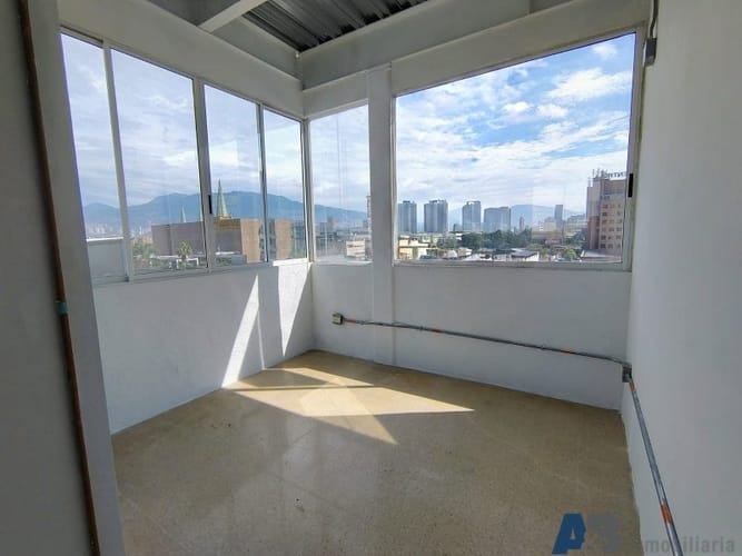 Bodega en arriendo en Colombia, Medellín, 175 m² · foto 11 de 13