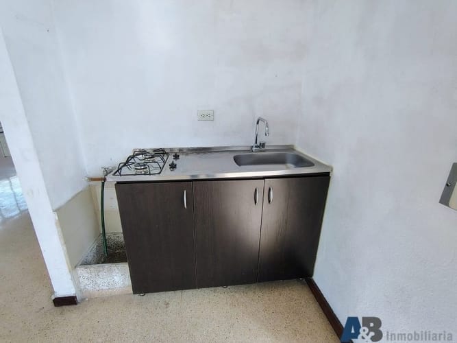 Bodega en arriendo en Colombia, Medellín, 175 m² · foto 13 de 13