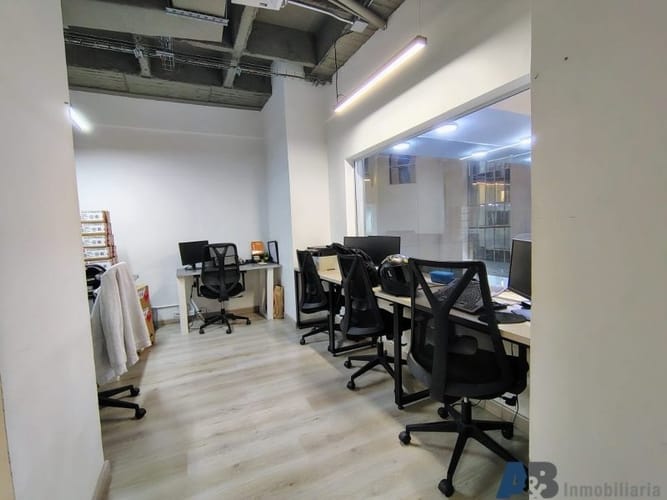 Oficina en arriendo en El Poblado, Medellín, 75 m² · foto 3 de 11