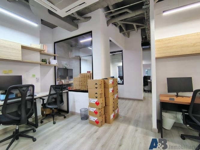 Oficina en arriendo en El Poblado, Medellín, 75 m² · foto 7 de 11
