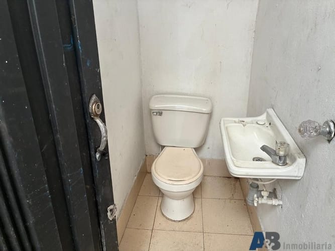 Bodega en arriendo en El Salvador, Medellín, 70 m² · foto 5 de 10