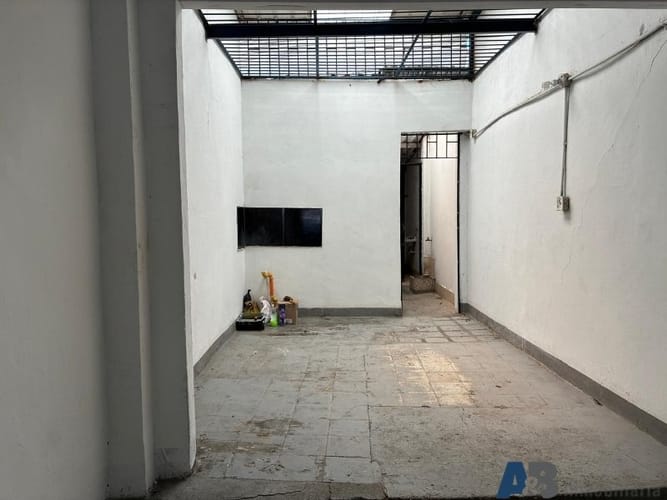 Bodega en arriendo en El Salvador, Medellín, 70 m² · foto 9 de 10