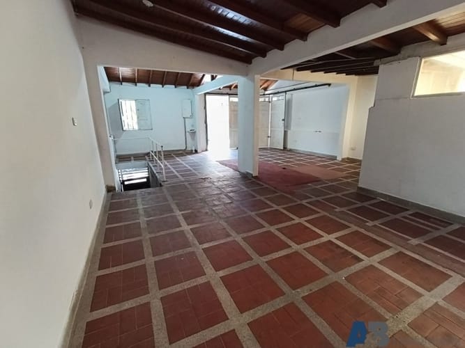 Bodega en arriendo en El Salvador, Medellín, 90 m² · foto 4 de 12