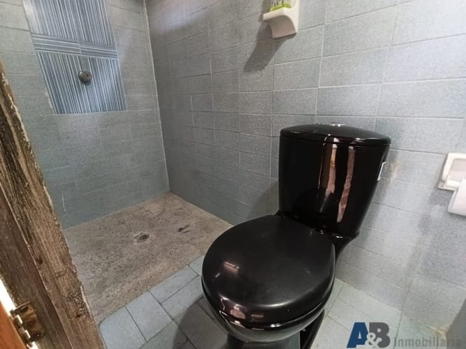 Bodega en arriendo en El Salvador, Medellín, 90 m² · foto 8 de 12