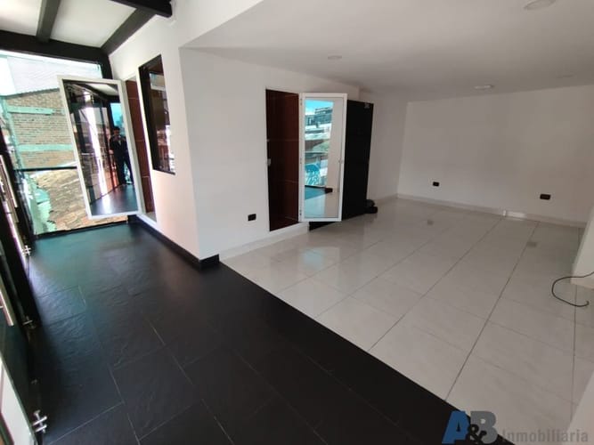 Local en arriendo en San Diego, Medellín, 37 m² · foto 4 de 8