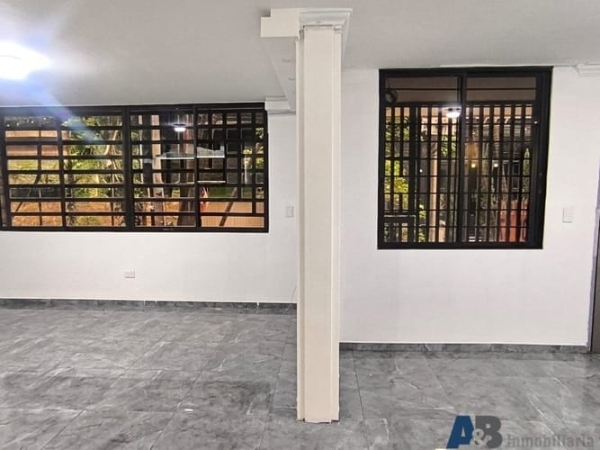 Local en arriendo en Provenza, Medellín, 200 m² · foto 2 de 15