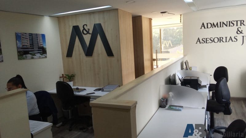 Oficina en arriendo en Las Lomas, Medellín, 124 m² · foto 4 de 13