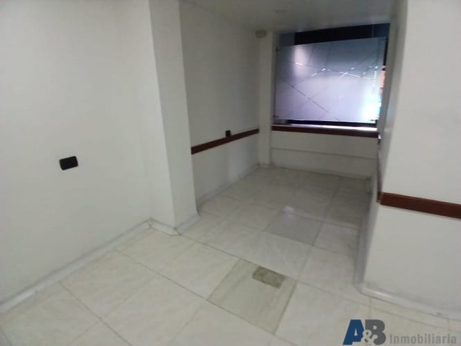 Oficina en arriendo en San Diego, Medellín, 37 m² · foto 3 de 12