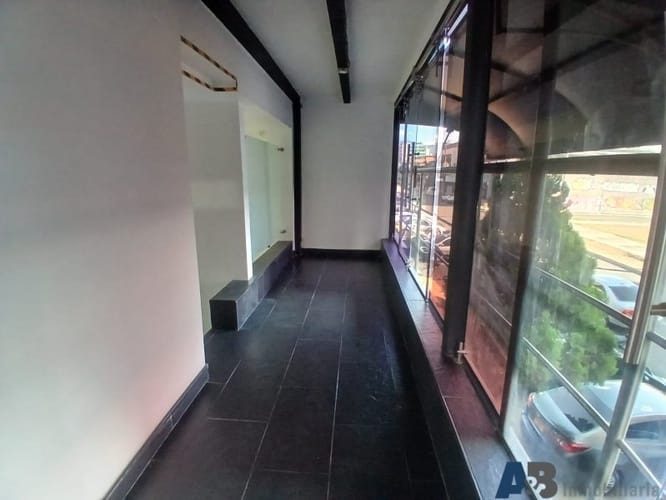 Oficina en arriendo en San Diego, Medellín, 37 m² · foto 5 de 12