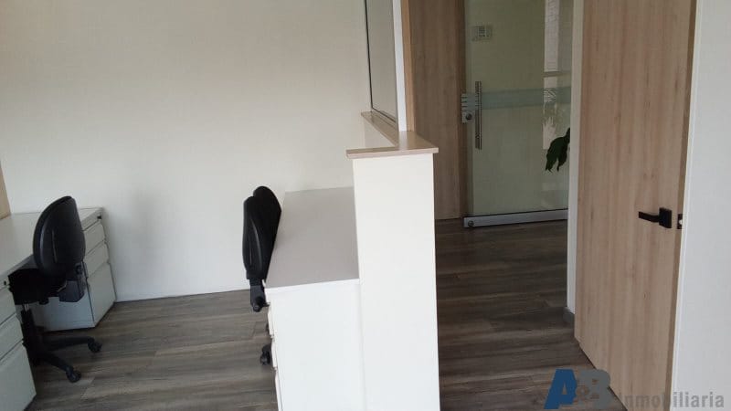 Oficina en arriendo en Las Lomas, Medellín, 124 m² · foto 11 de 13