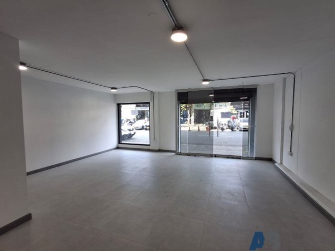 Local en arriendo en San Diego, Medellín, 65 m² · foto 2 de 8