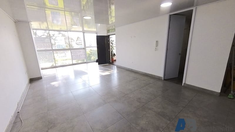 Bodega en arriendo en El Carmelo, Itagüí, 100 m² · foto 5 de 13