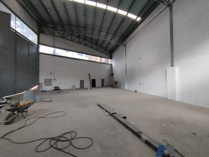 Bodega en arriendo en La Tablaza, La Estrella, 350 m² · foto 4 de 10