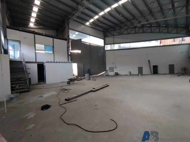 Bodega en arriendo en La Tablaza, La Estrella, 350 m² · foto 5 de 10
