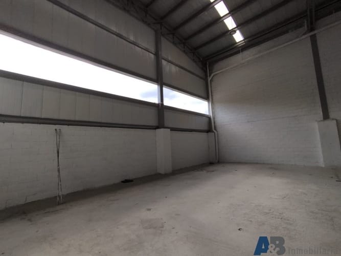 Bodega en arriendo en La Tablaza, La Estrella, 405 m² · foto 10 de 12