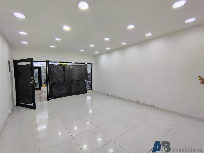 Local en arriendo en Villa Nueva, Medellín, 77 m² · foto 6 de 15