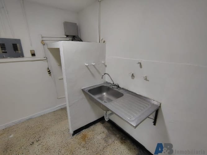 Local en arriendo en Villa Nueva, Medellín, 77 m² · foto 11 de 15
