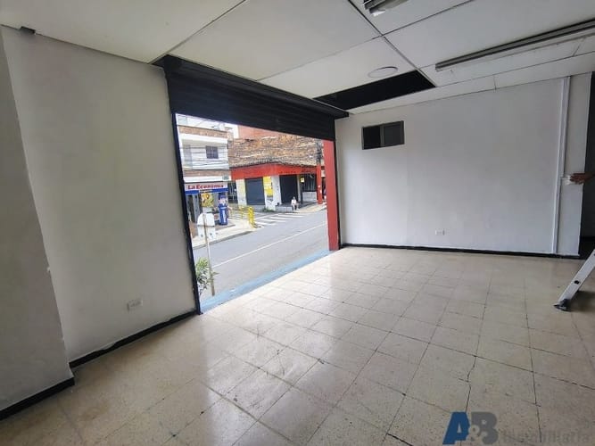 Bodega en arriendo en Centro, Itagüí, 220 m² · foto 7 de 12
