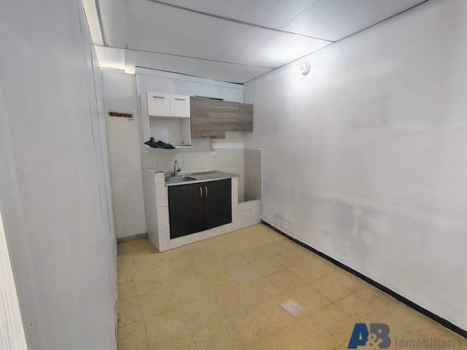 Bodega en arriendo en Centro, Itagüí, 220 m² · foto 10 de 12