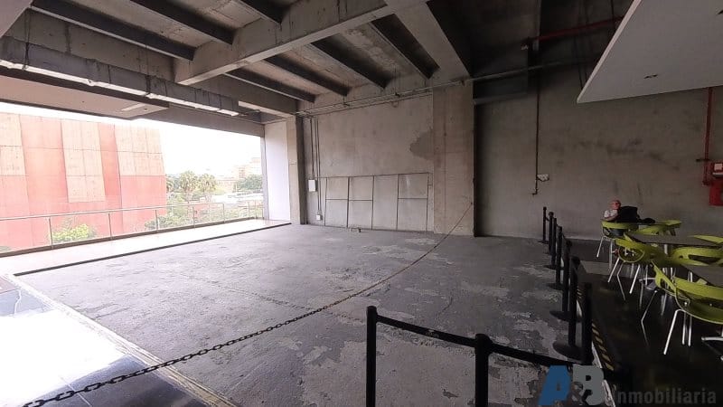 Local en arriendo en El Chagualo, Medellín, 320 m² · foto 4 de 6