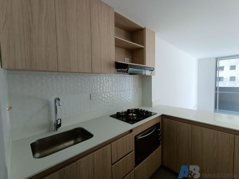 Apartaestudio en arriendo en El Poblado, Medellín · foto 2 de 14
