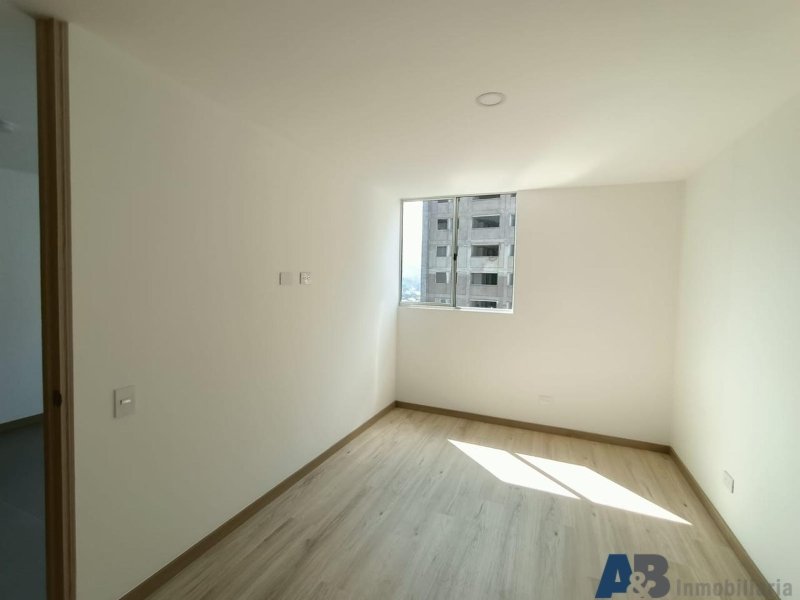 Apartaestudio en arriendo en El Poblado, Medellín · foto 7 de 14
