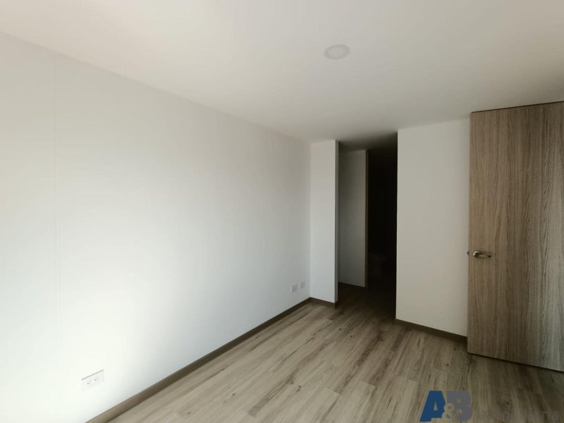 Apartaestudio en arriendo en El Poblado, Medellín · foto 8 de 14