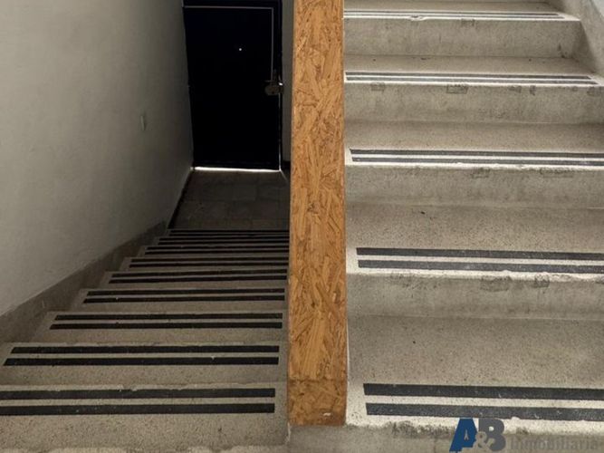 Bodega en arriendo en El Poblado, Medellín, 290 m² · foto 3 de 11