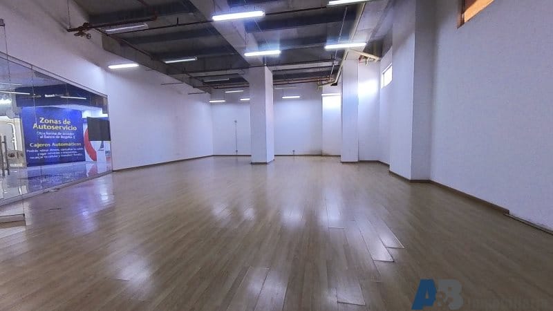 Local en arriendo en El Chagualo, Medellín, 165 m² · foto 4 de 9