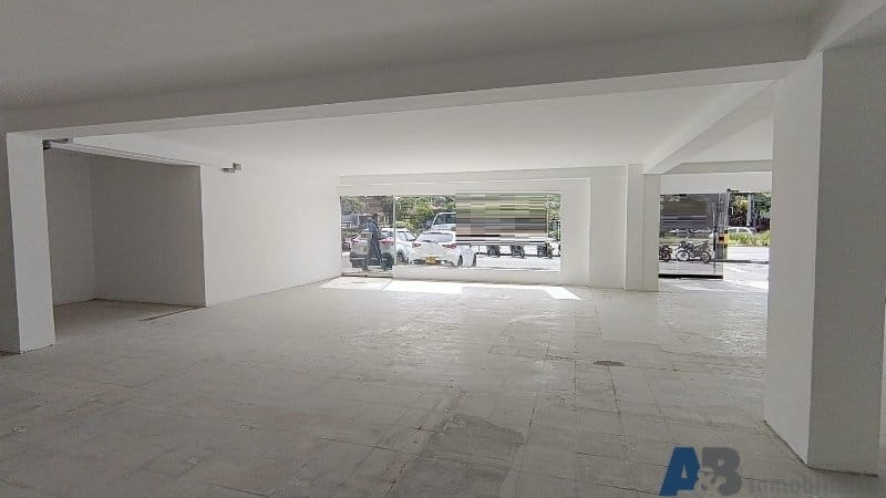 Local en arriendo en El Poblado, Medellín, 174 m² · foto 4 de 9