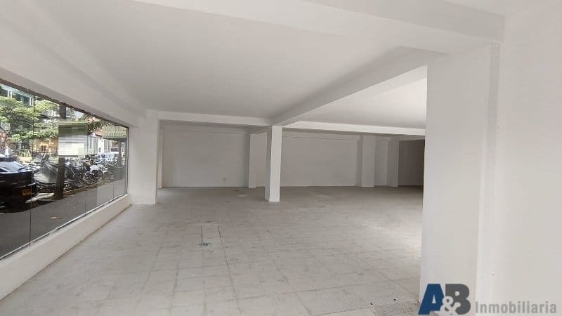 Local en arriendo en El Poblado, Medellín, 174 m² · foto 6 de 9