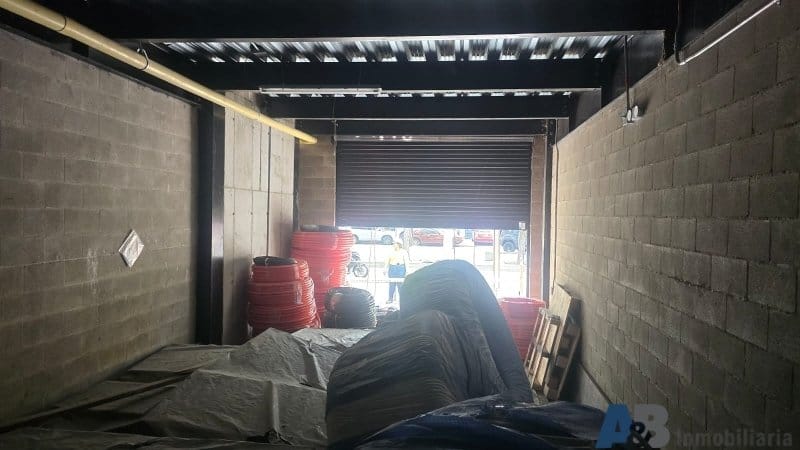 Local en arriendo en Perpetuo Socorro, Medellín, 161 m² · foto 2 de 5