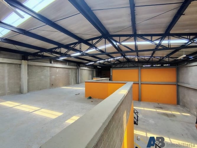 Bodega en arriendo en Viviendas Del Sur, Itagüí, 375 m² · foto 10 de 13