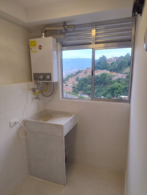 Apartamento de 1 alcoba en arriendo en Cabecera Urbana San Cristobal, Medellín, 55 m² · foto 16 de 24