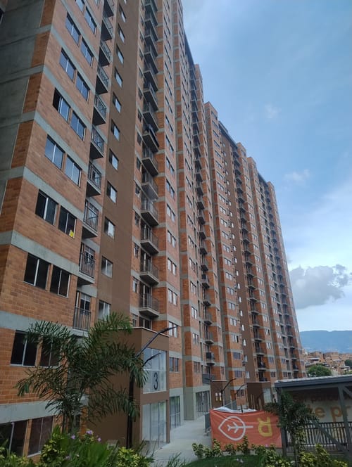 Apartamento de 1 alcoba en arriendo en Cabecera Urbana San Cristobal, Medellín, 55 m² · foto 22 de 24