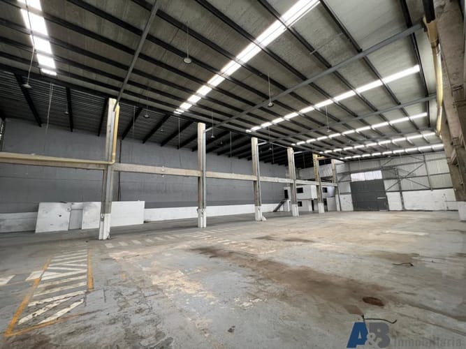 Bodega en arriendo en La Tablaza, La Estrella, 1350 m² · foto 3 de 5